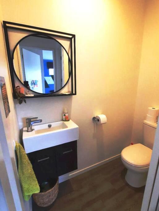 Banbury Deluxe With Spa Bath! Private Courtyard! ควีนส์ทาวน์ ภายนอก รูปภาพ