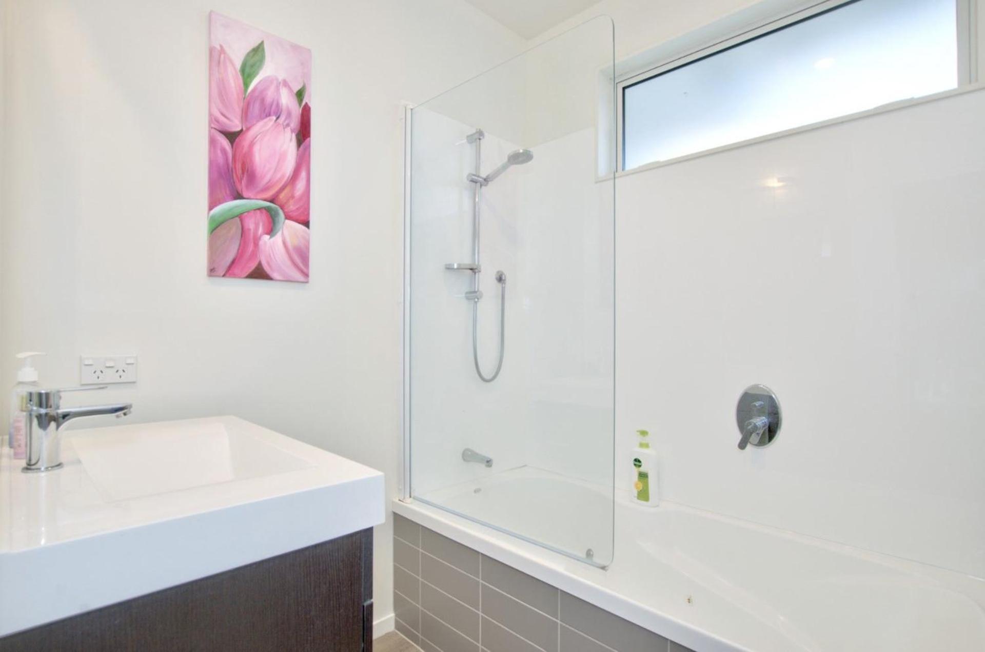 Banbury Deluxe With Spa Bath! Private Courtyard! ควีนส์ทาวน์ ภายนอก รูปภาพ